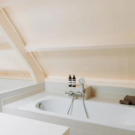 Mus - Design With Hot Tub Horssen