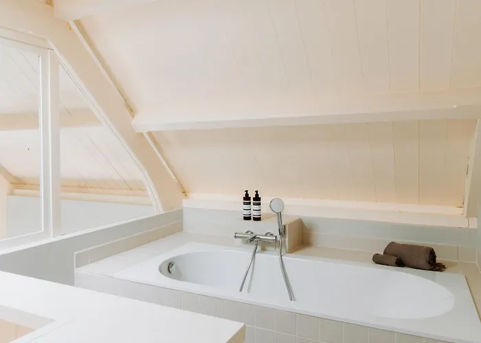 Mus - Design With Hot Tub Horssen